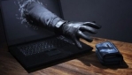 Сбербанк: больше всех крадут хакеры